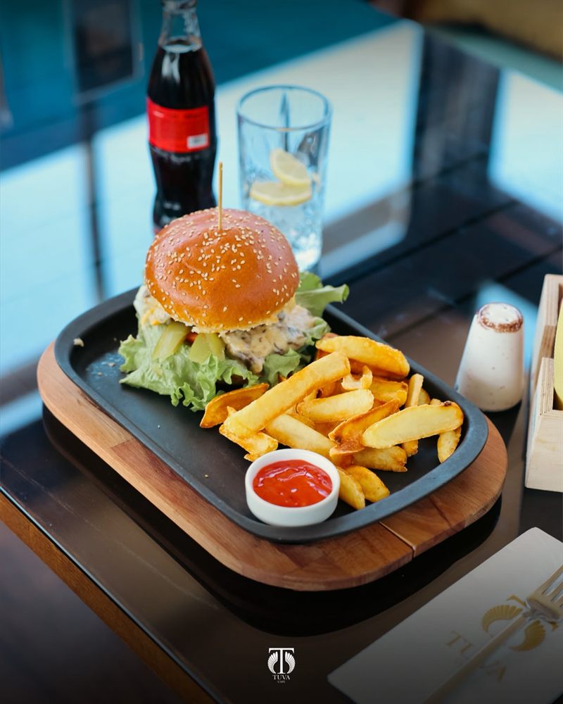 Patates kızartmalı hamburger